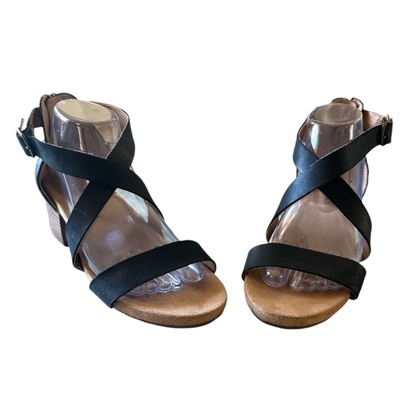 Lucky Brand Sandals - Picture 1 of 5